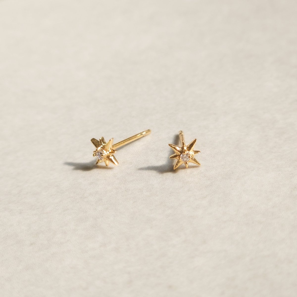 ASTRA STUD EARRINGS - Yesterdam