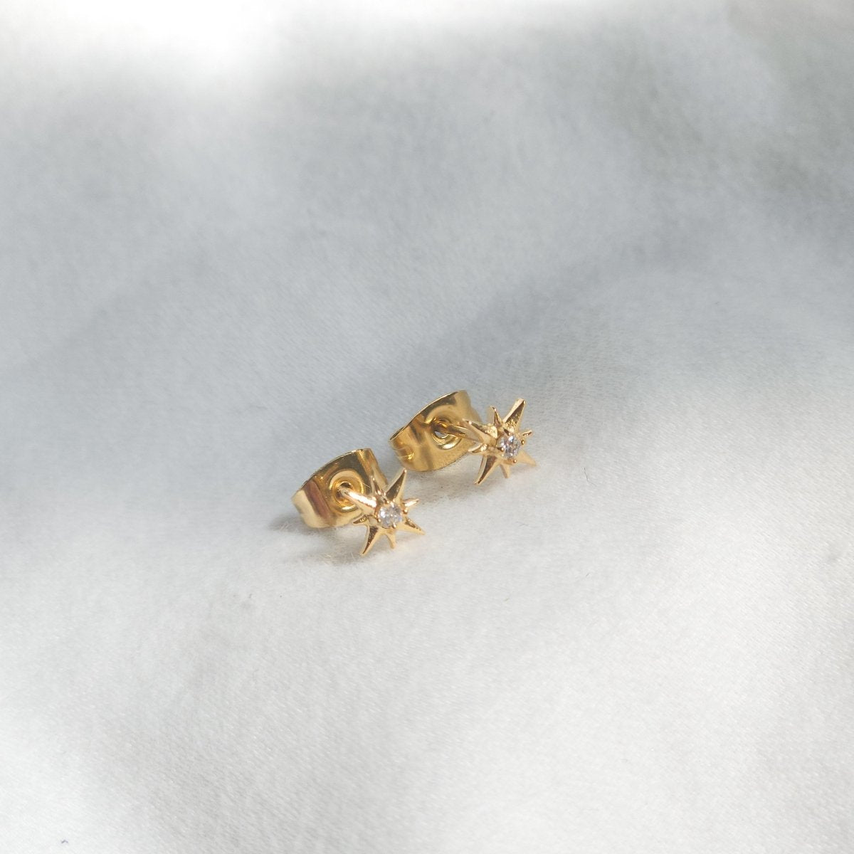 ASTRA STUD EARRINGS - Yesterdam